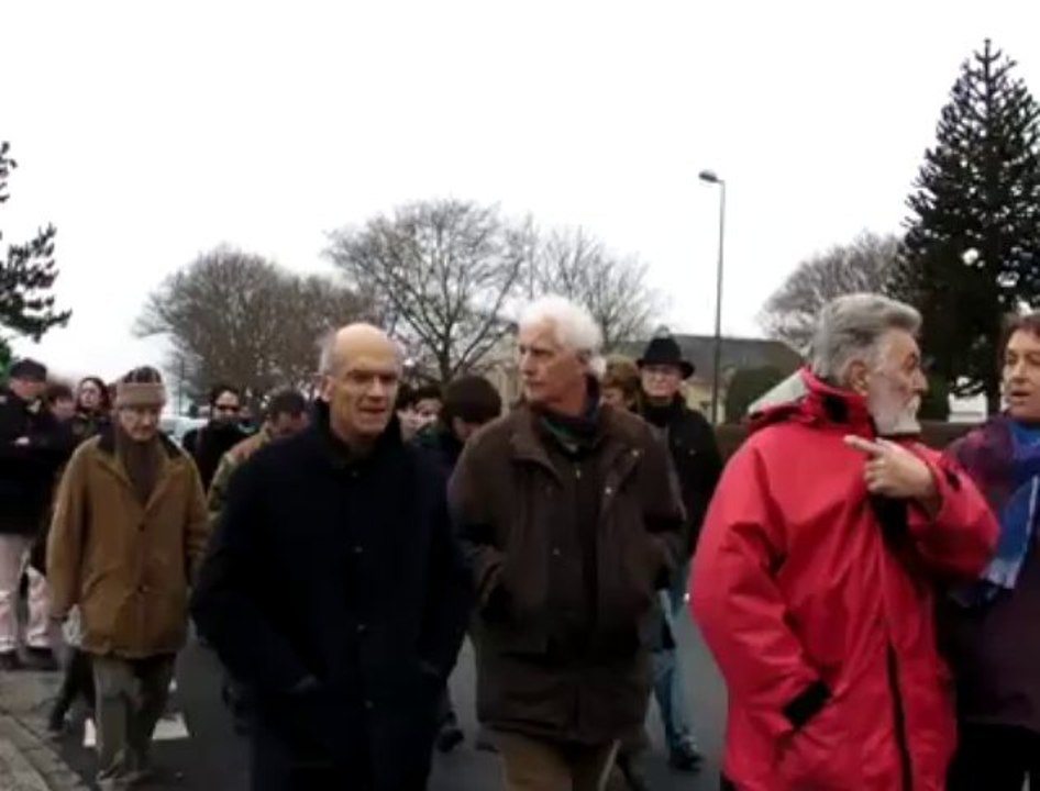 Guidel (56). Marche silencieuse en hommage à Sylvie Le Moullec