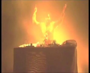 Vieilles Charrues. Les images du concert de Mr Oizo