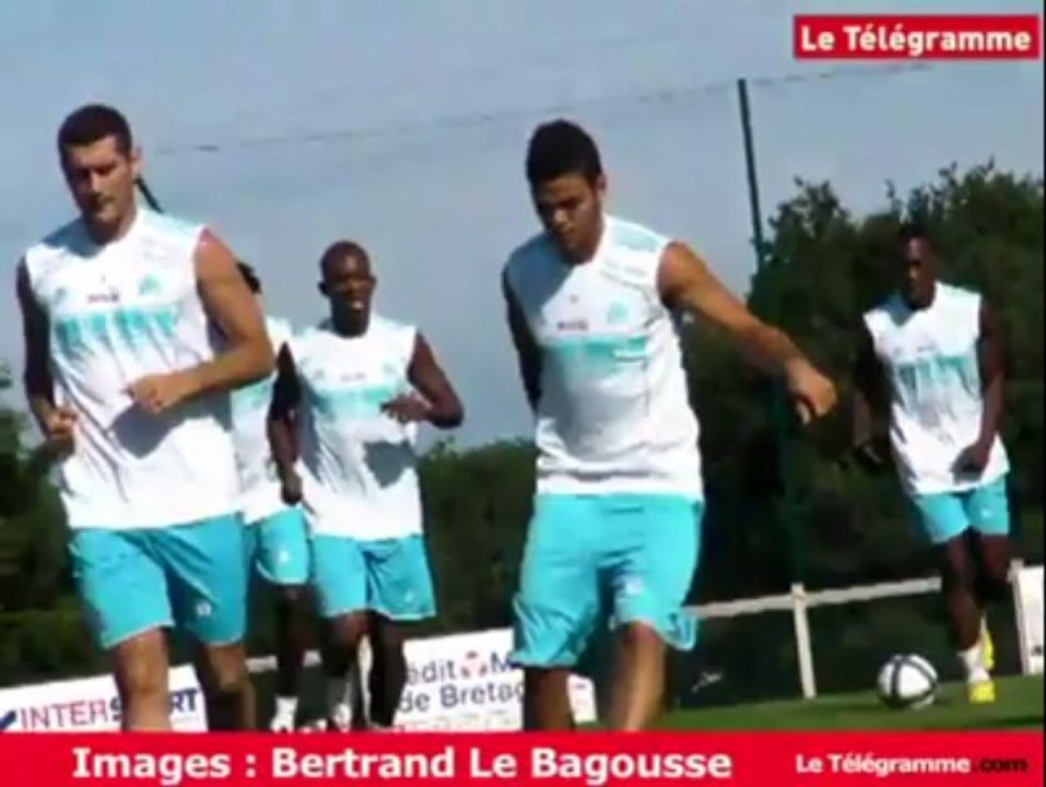 Sarzeau (56). Les joueurs de l'OM comme à l'ent...