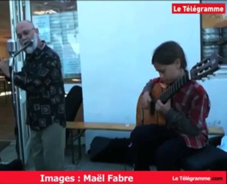 Groix (56). Festival du film insulaire : l'Acoustic Jazz Trio sur la falaise