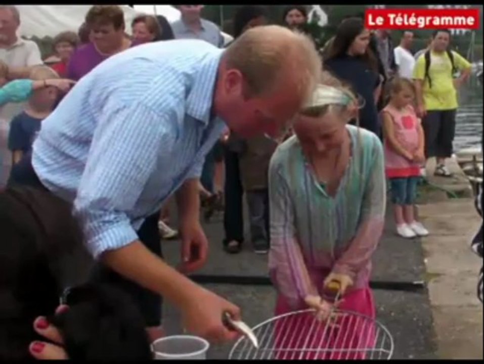 Clohars-Carnoët (29). Un championnat de lancer de sardines