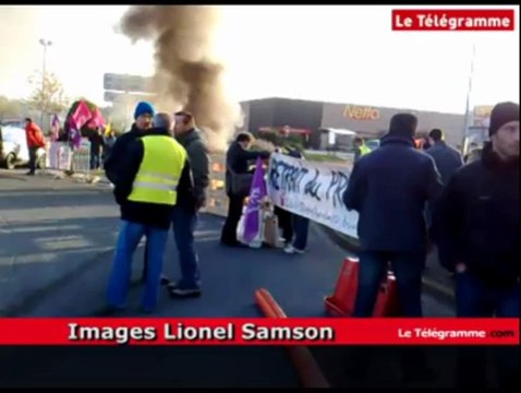 Saint-Brieuc (22). La zone commerciale de Langueux bloquée