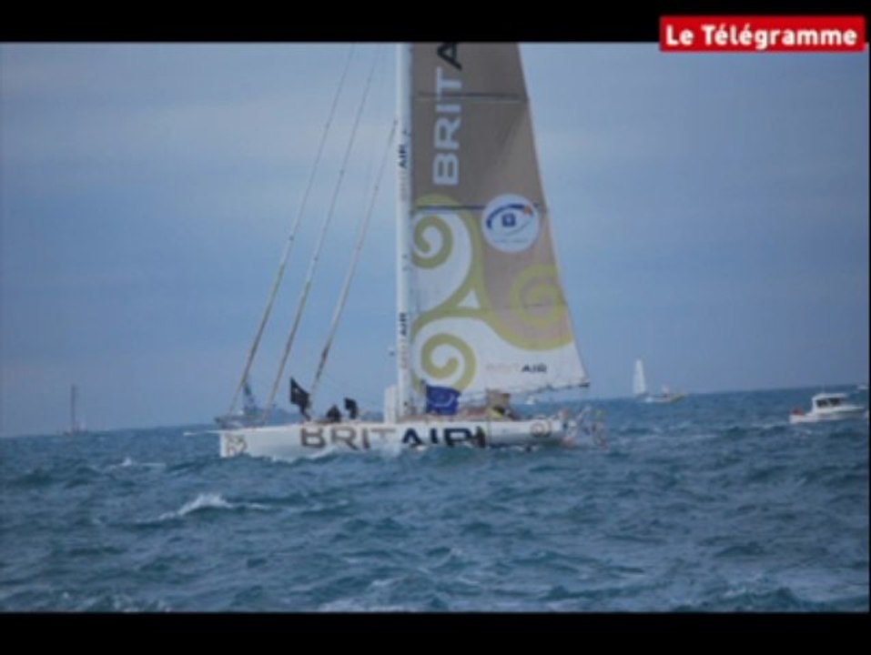 Route du Rhum. Armel Le Cléach : "Une belle bagarre commence"