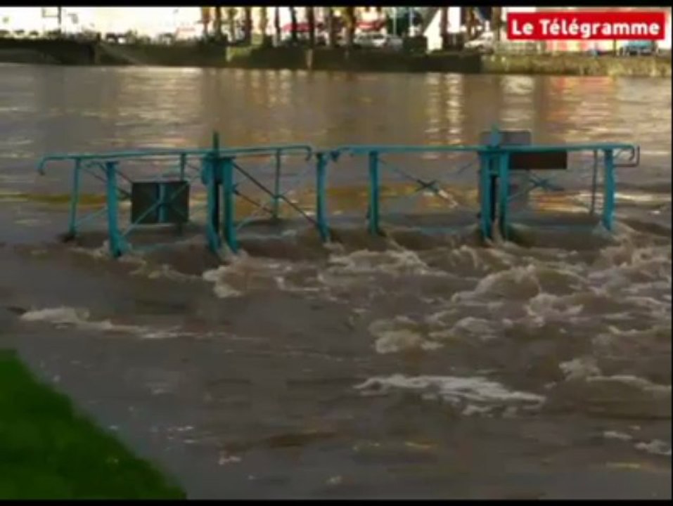 Châteaulin (29). L'Aulne flirte avec sa cote d'alerte