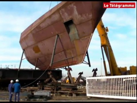 Concarneau (29). Chaud devant : on transfère un avant de corvette