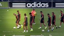 Juggling of Benzema and Gareth Bale - Real Madrid Juventus