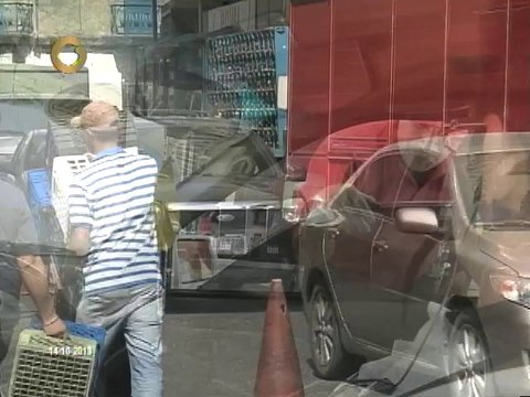 Delia Monasterios, la abuela taxista: Viejo que no trabaja estorba