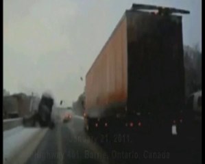 Canada. Un spectaculaire accident sur une autoroute en Ontario