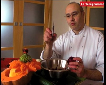 Guiclan (29). Loïc Martius, un chef adepte de sculpture sur légumes
