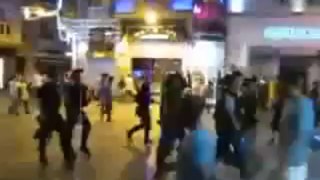 Taksim'de Eylemci avına çıkan polisler