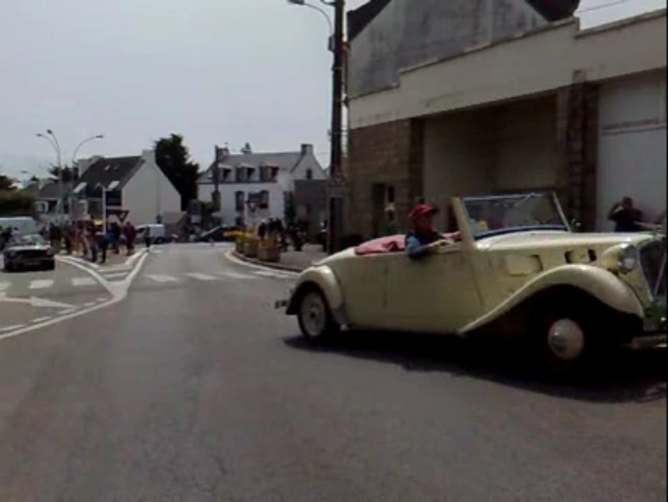 Tour de Bretagne des véhicules anciens