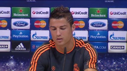 Cristiano Ronaldo: "Nobody should pressure Bale. Pressure other players"