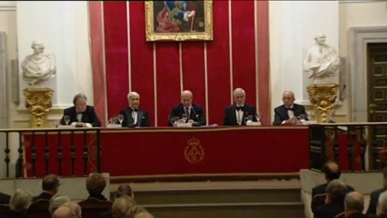 Wert pide a las Reales Academias que "no se encierren en sus torres de marfil"