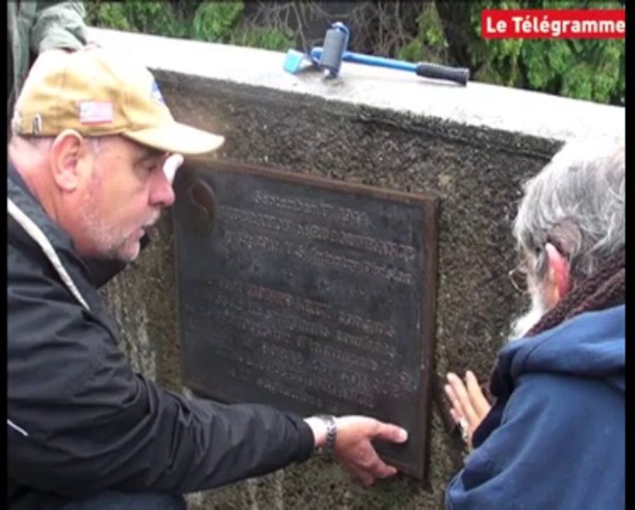 Brest. Retrait d'une stèle du pont de Recouvrance en vue des travaux