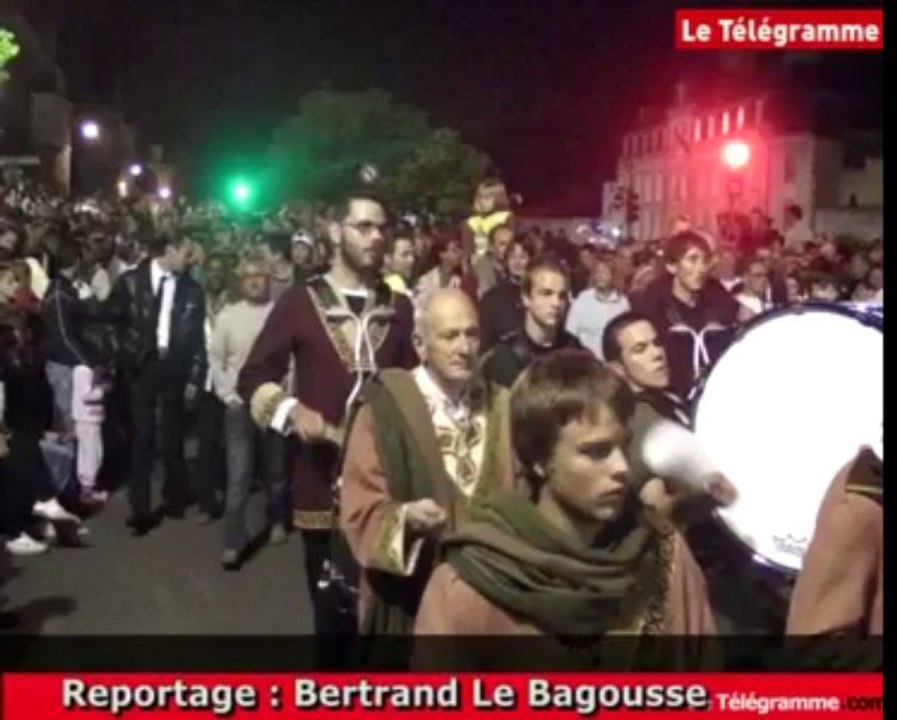 Fêtes historiques. Succès du spectacle pyrotechnique des remparts