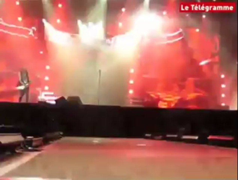 Vieilles Charrues. Le début du concert des Scorpions