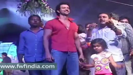 HRITIK ROSHAN CELLEBRAATE DAHI HANDI