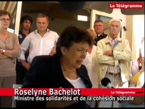 Damgan. Roselyne Bachelot visite la maison de retraite de Ker Péheff