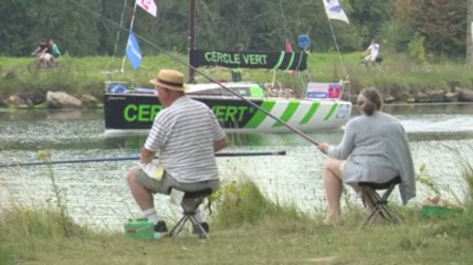 Download Video: Solitaire du Figaro. Arrivée de la première étape à Caen