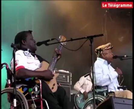 Bout du Monde. Les images du concert de Staff Benda Bilili