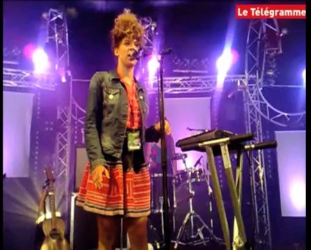 Bout du Monde. Les images du concert de Madjo