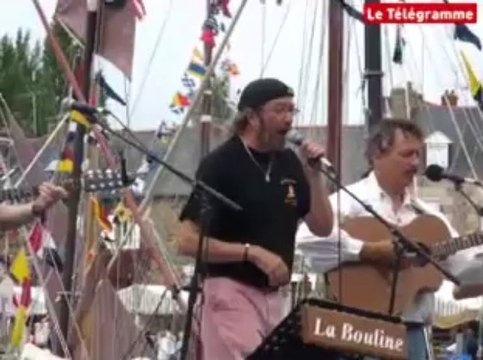 Paimpol. Embarquement pour le Chant de marin