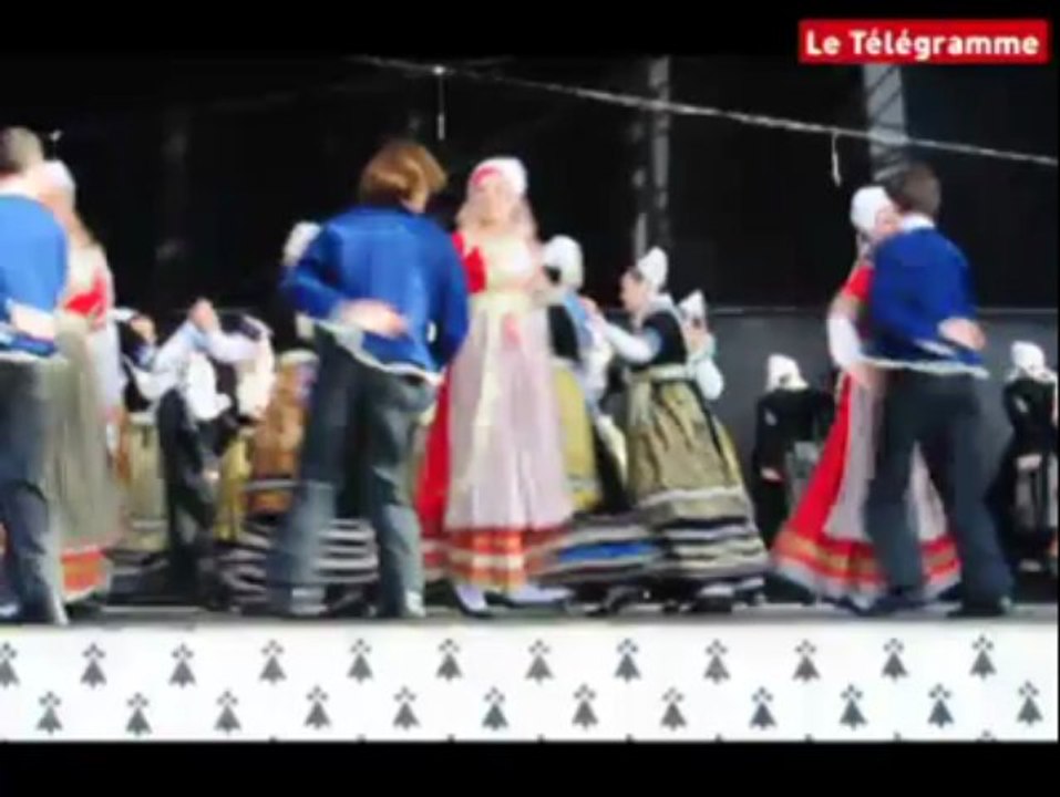 Saint-Loup. Huit cercles finalistes en danse bretonne