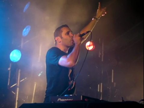 DJ Zebra à Saint-Nolff. Le bagad Carhaix... plus fort que David Guetta !