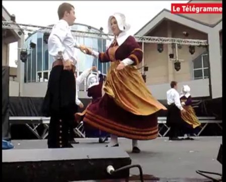 Auray. 60 ans de la Kevrenn Alré : morceaux choisis