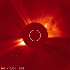 Une comète percute le soleil