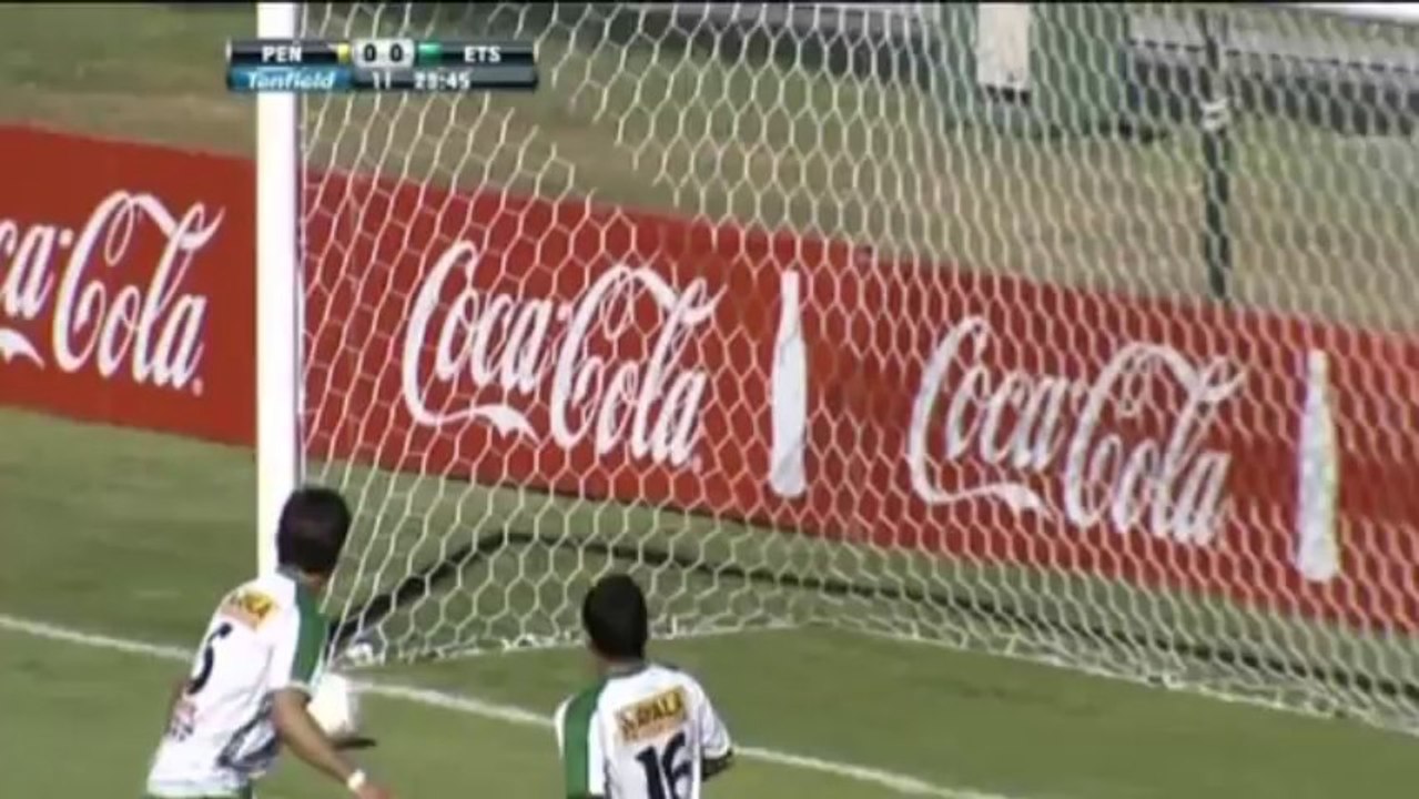 Foot : à 2 cm de faire le tour du monde !