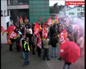 Loudéac. 120 manifestants demandent la réintégration d'une déléguée CGT