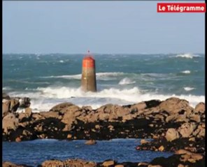 Brignogan (29). La côte finistérienne sous des bourrasques de vent