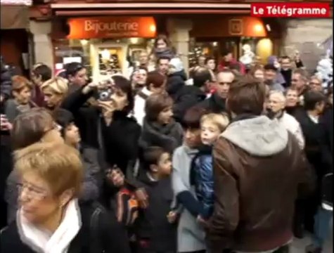 Vannes (56). Le Père Noël à dos de chameau !