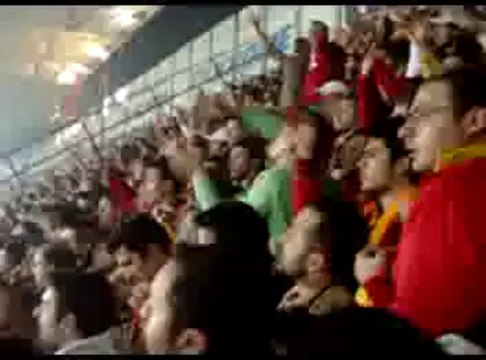 2008-2009 Fenerbahçe - Galatasaray fenerbahçe köpeğine!