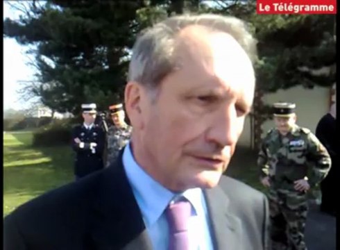 Vannes. Le ministre de la Défense évoque la vie personnelle des soldats