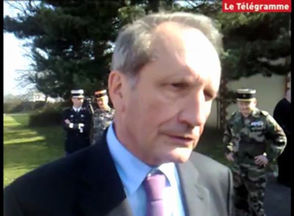 Vannes. Le ministre de la Défense évoque la vie personnelle des soldats