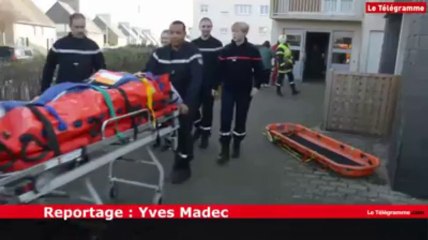 Lorient. Les pompiers évacuent une octogénaire en rappel