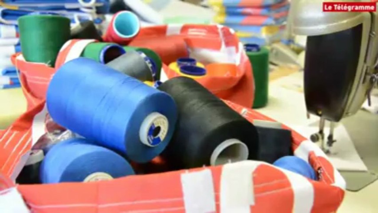 Saint-Grégoire (35). "Le plus grand drapeau breton du monde"