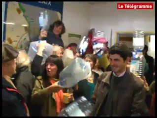 Morlaix. Le collectif Eau Publique occupe les locaux de Veolia