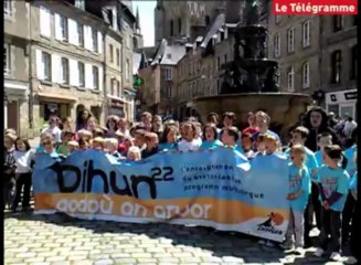 Guingamp. Ar Redadeg : les éléves bilingues savent aussi chanter
