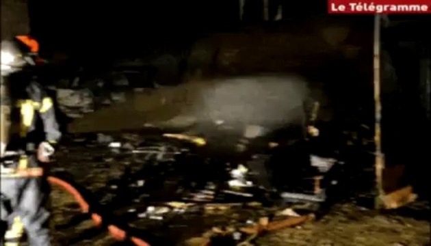 Saint-Brieuc (22). Incendie : des garages et des voitures détruits