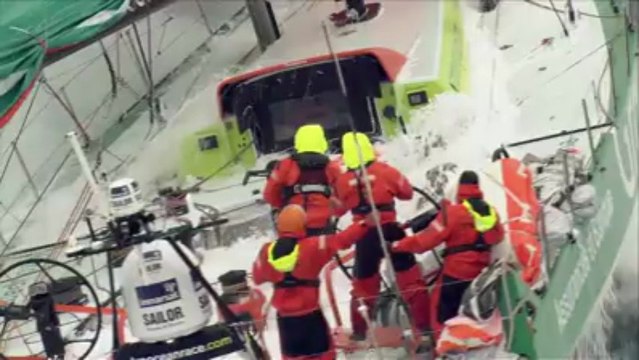 Volvo Ocean Race. Les images en hélicoptère de l'arrivée de Groupama 4 à Lorient