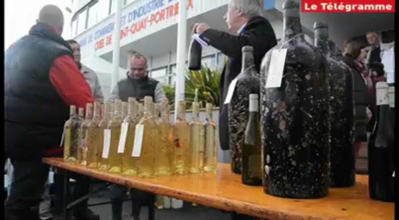 Saint-Quay-Portrieux (22). Des vins sous-marins s'arrachent aux enchères !