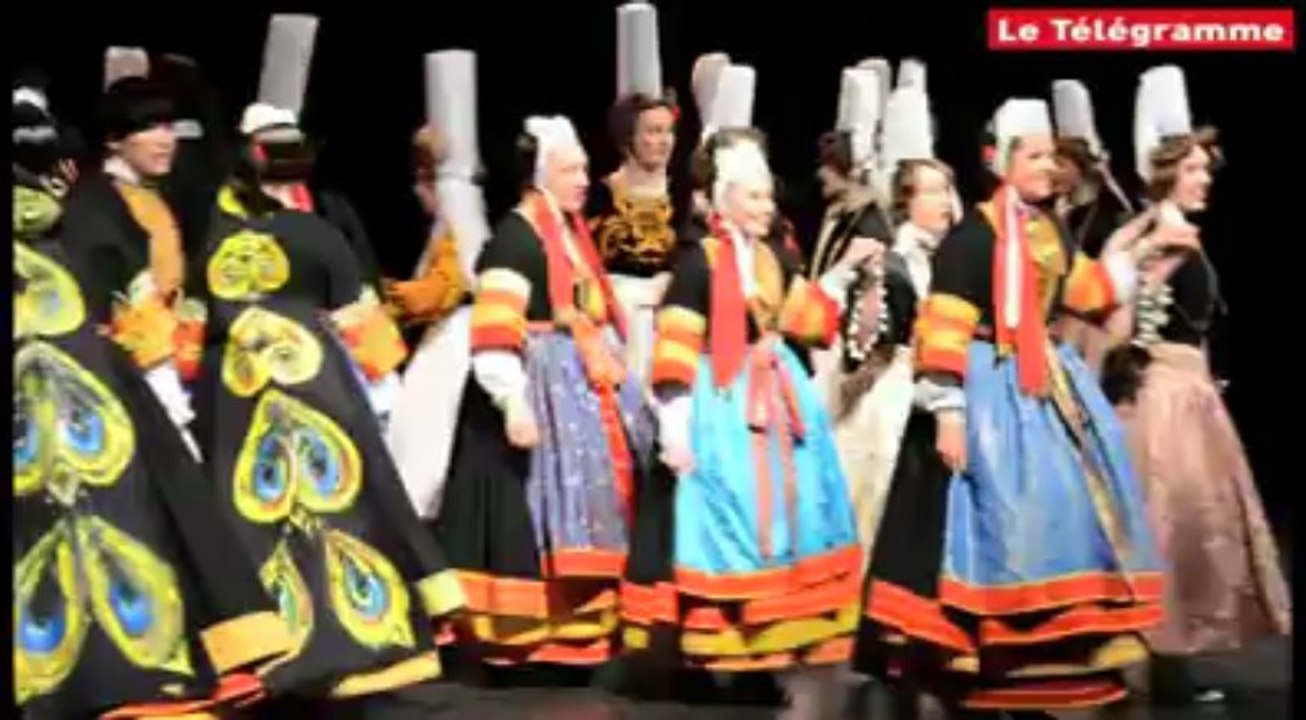 Pont-l'Abbé. Les "enfants du siècle" ont lancé les Brodeuses