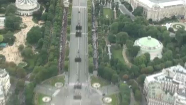 Défilé du 14-Juillet. L'Atlantique 2 de Lann-Bihoué à la parade dans le ciel