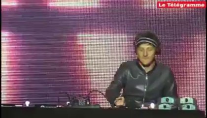 Vieilles Charrues. Une marée humaine pour Martin Solveig