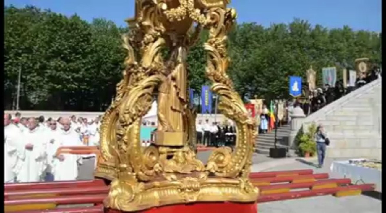 Sainte-Anne-d'Auray (56). Chaleur et ferveur au pardon