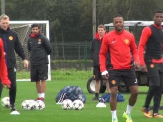 Patrice Evra: un joueur désavoué en France, apprécié en Angleterre - 23/10