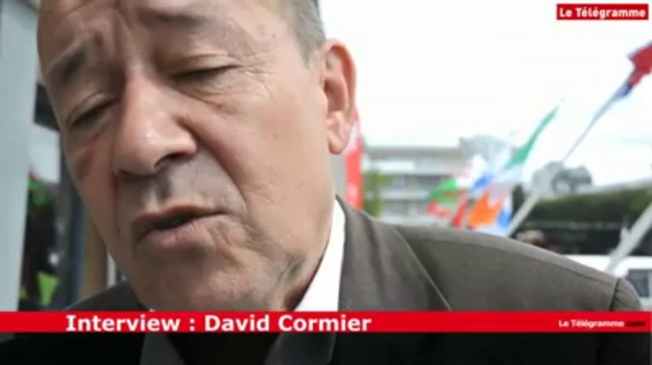 Doux. Le Drian et "le supplice chinois des salariés, éleveurs et transporteurs"